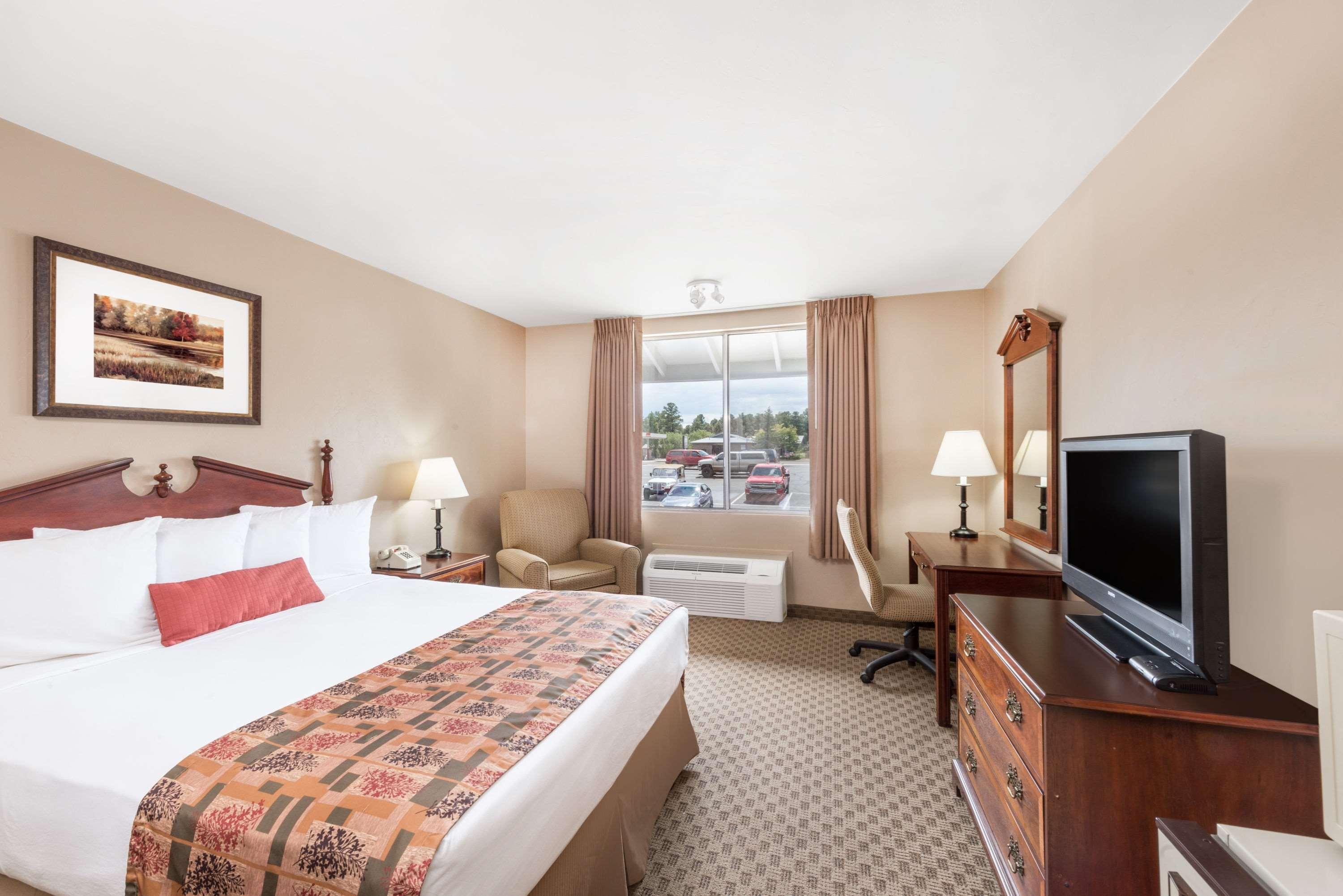 Days Inn By Wyndham Show Low Buitenkant foto